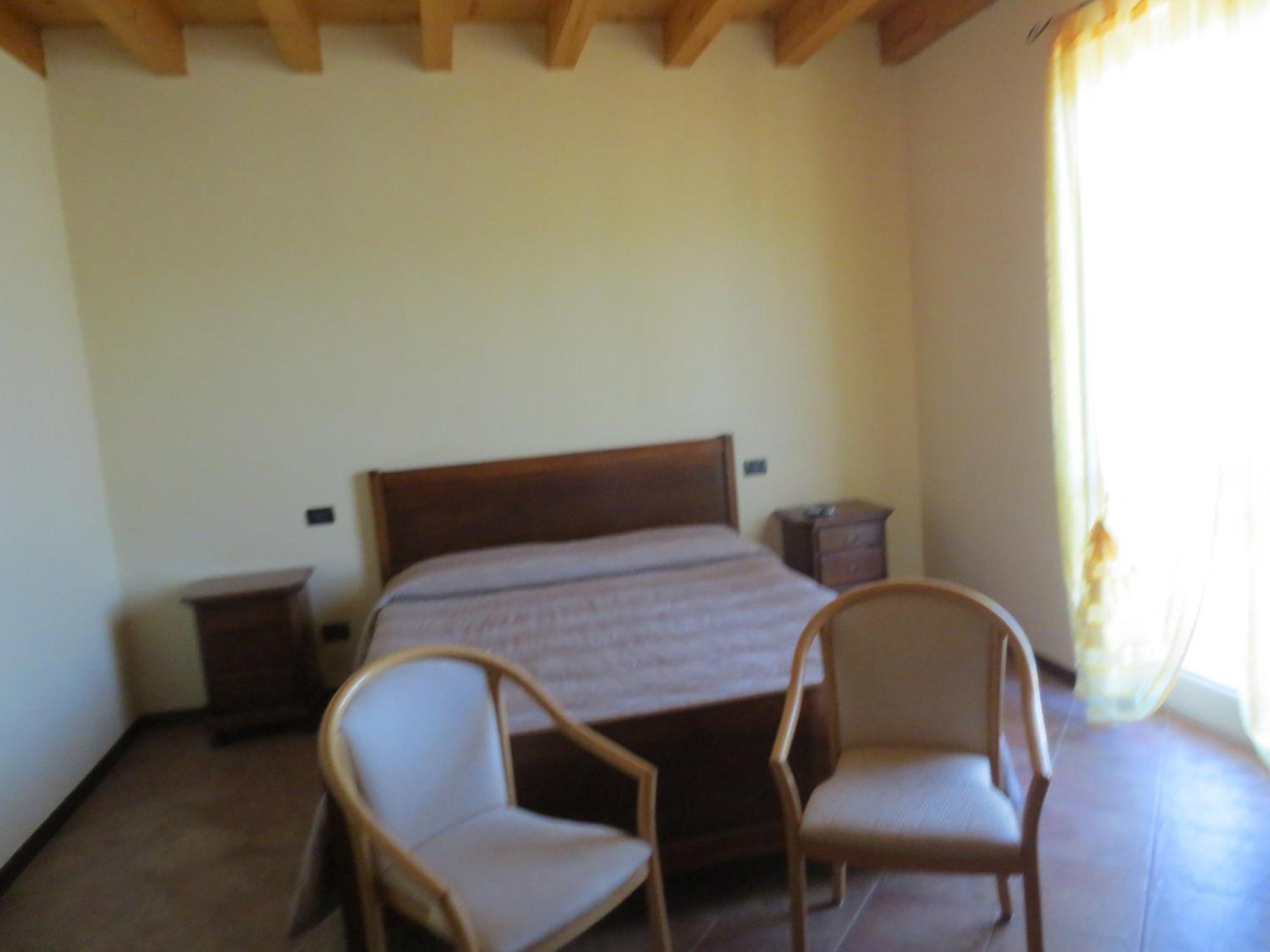 Agriturismo Parco Del Chiese Bedizzole Oda fotoğraf